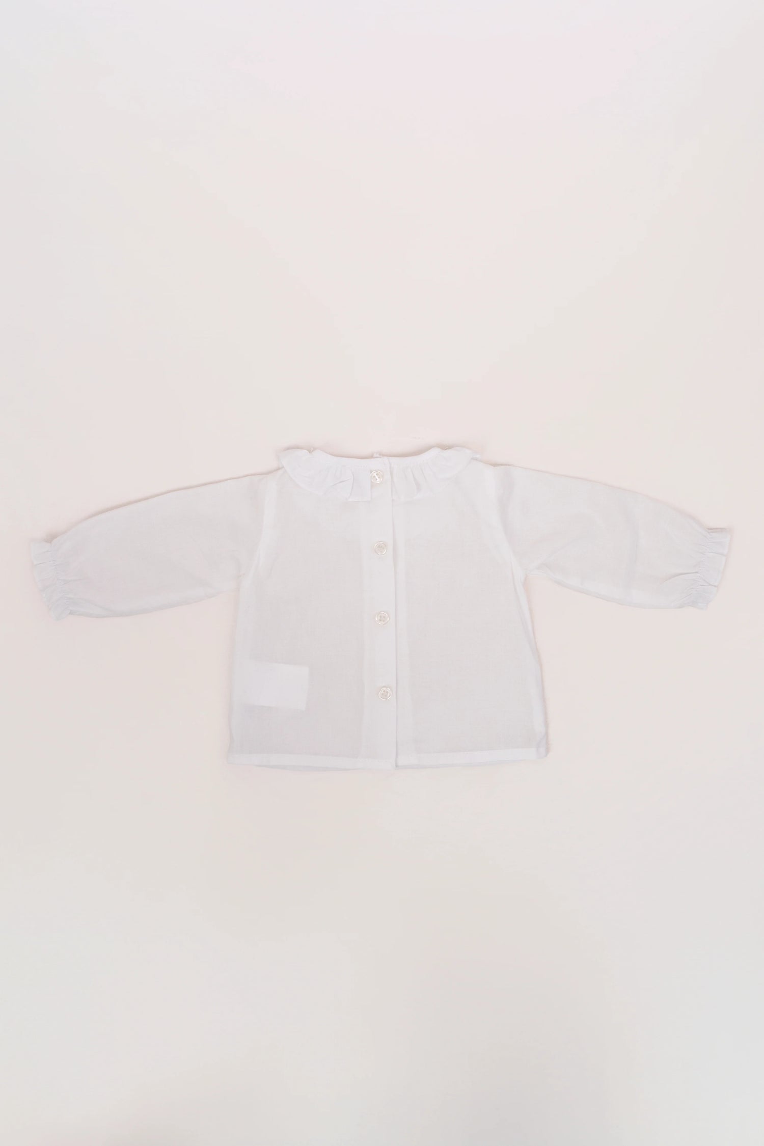Camisa Batista Cuello Volante Blanca Manga Larga