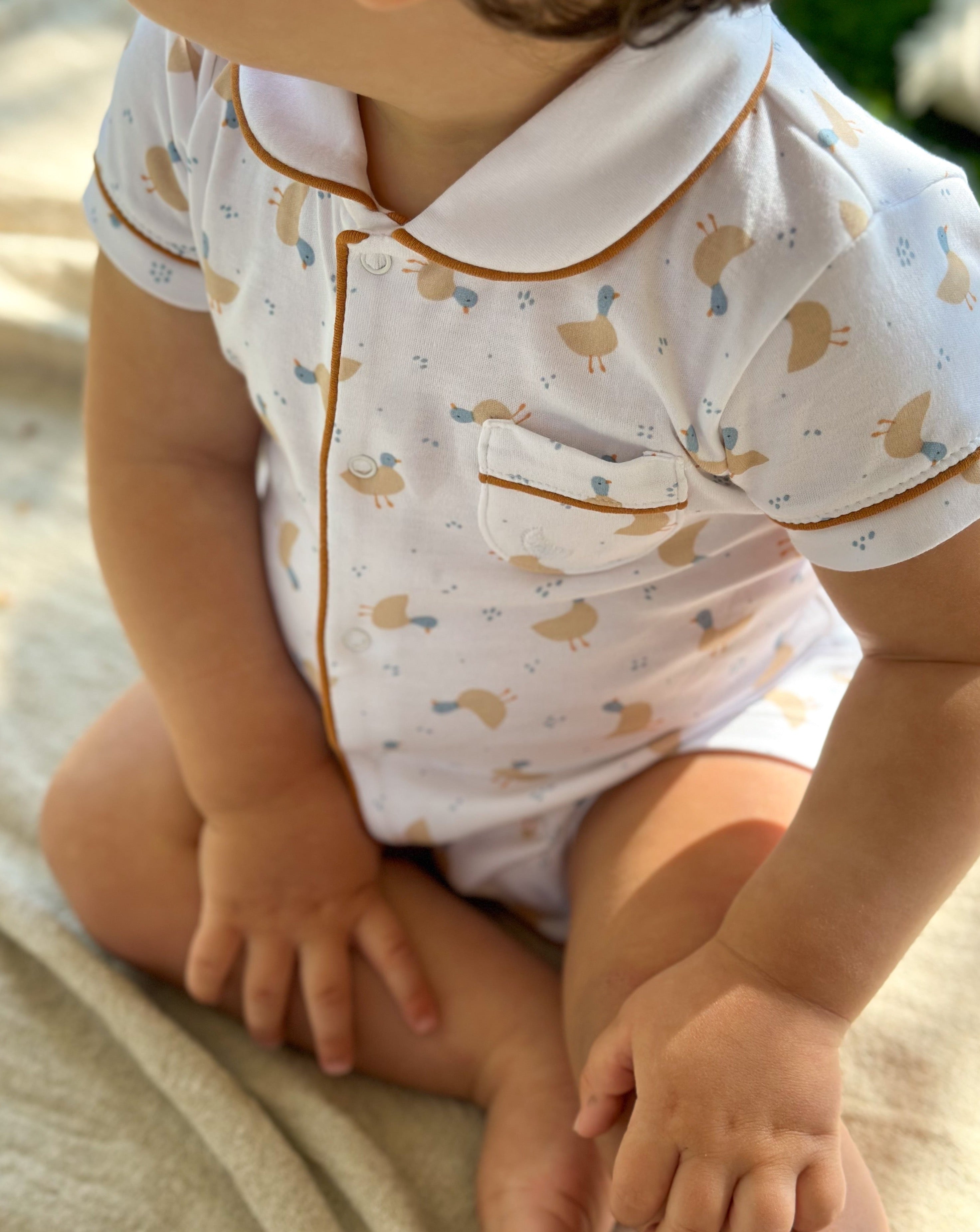 Pijama Bebé Camisero Patos Corto