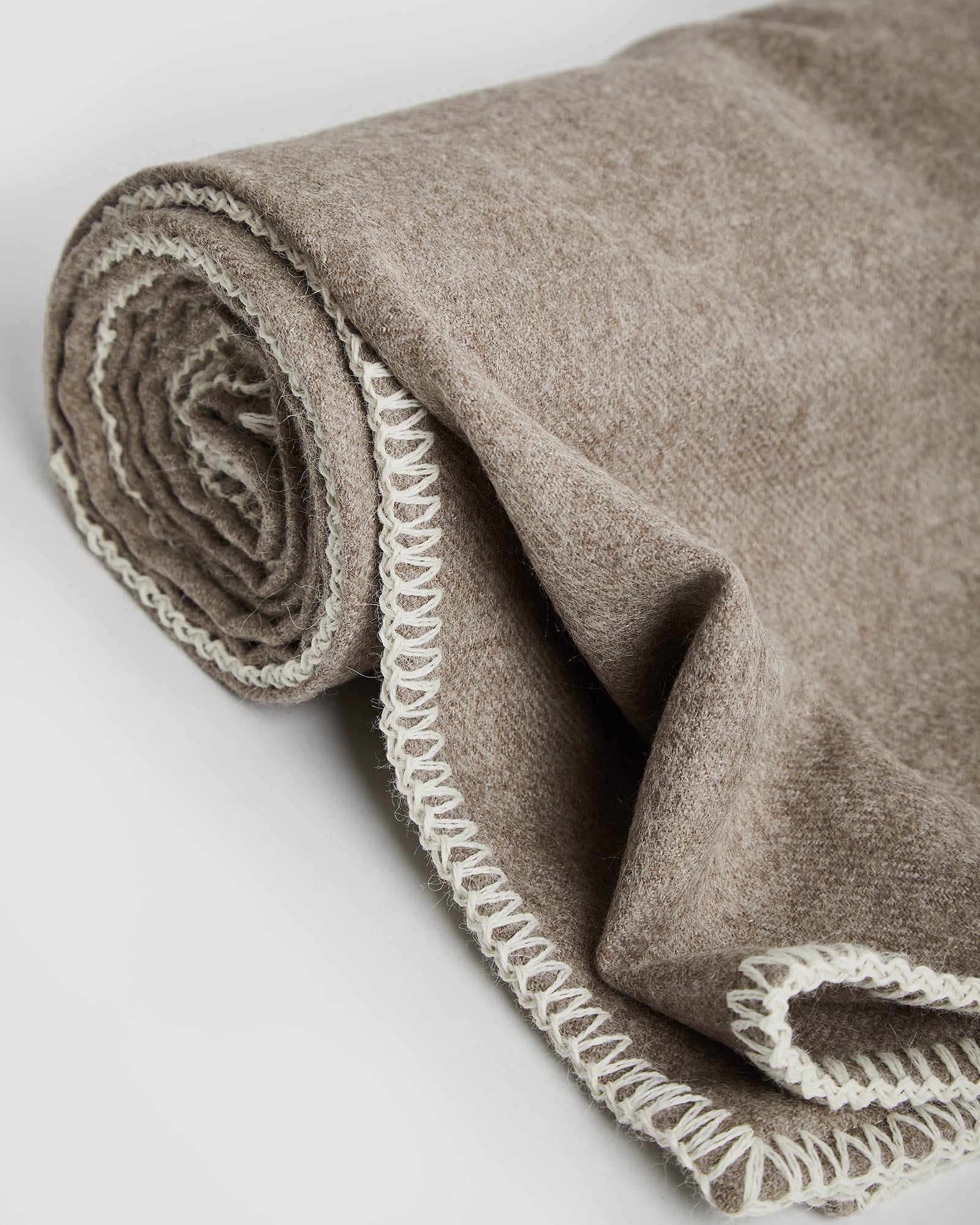 Couverture en bébé alpaga beige beige