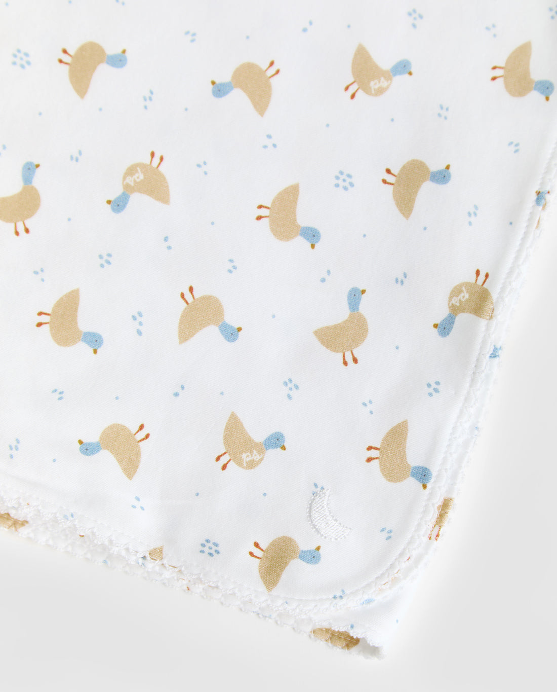 Emmailloter les bébés canards